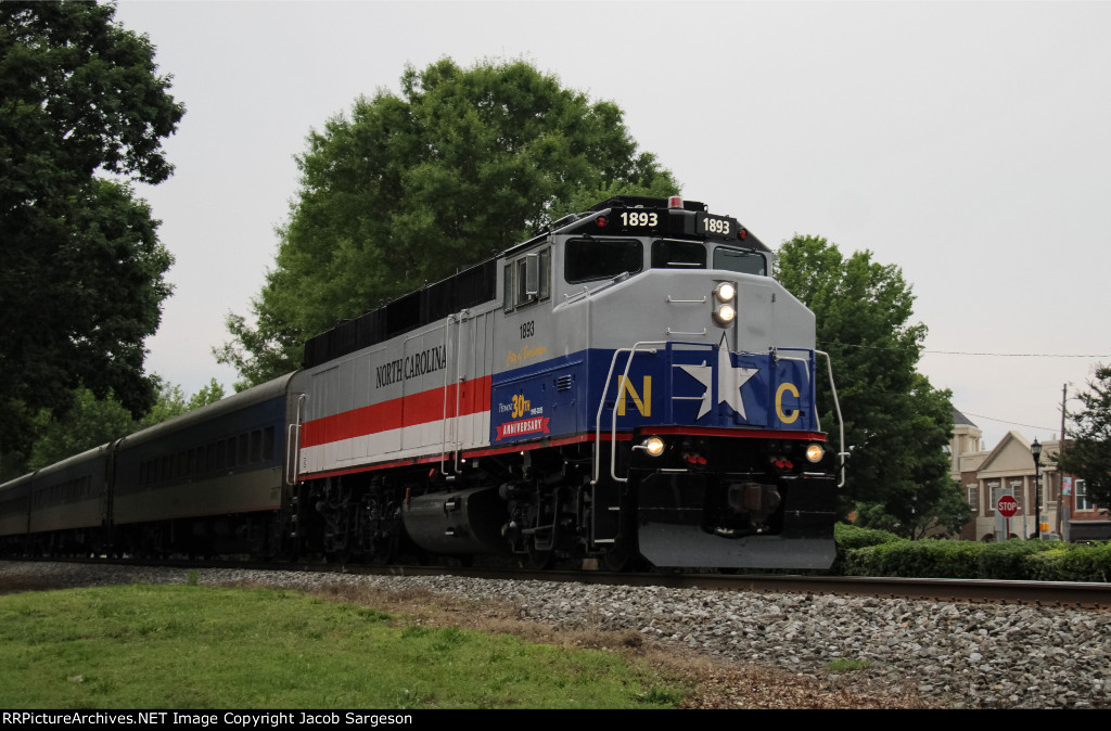 Amtrak 76